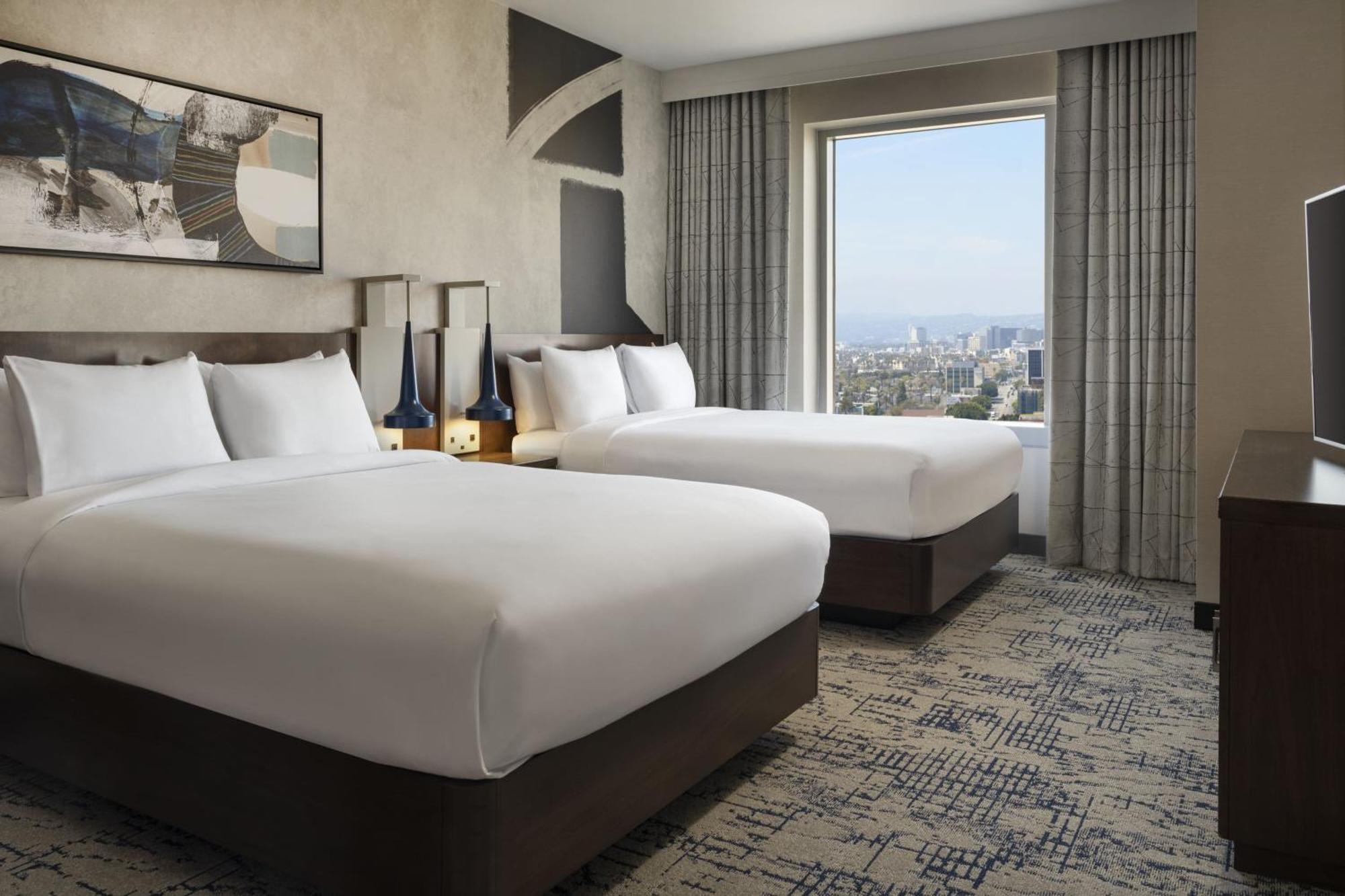 Hotel By Marriott Angeles L.a. Live 3*