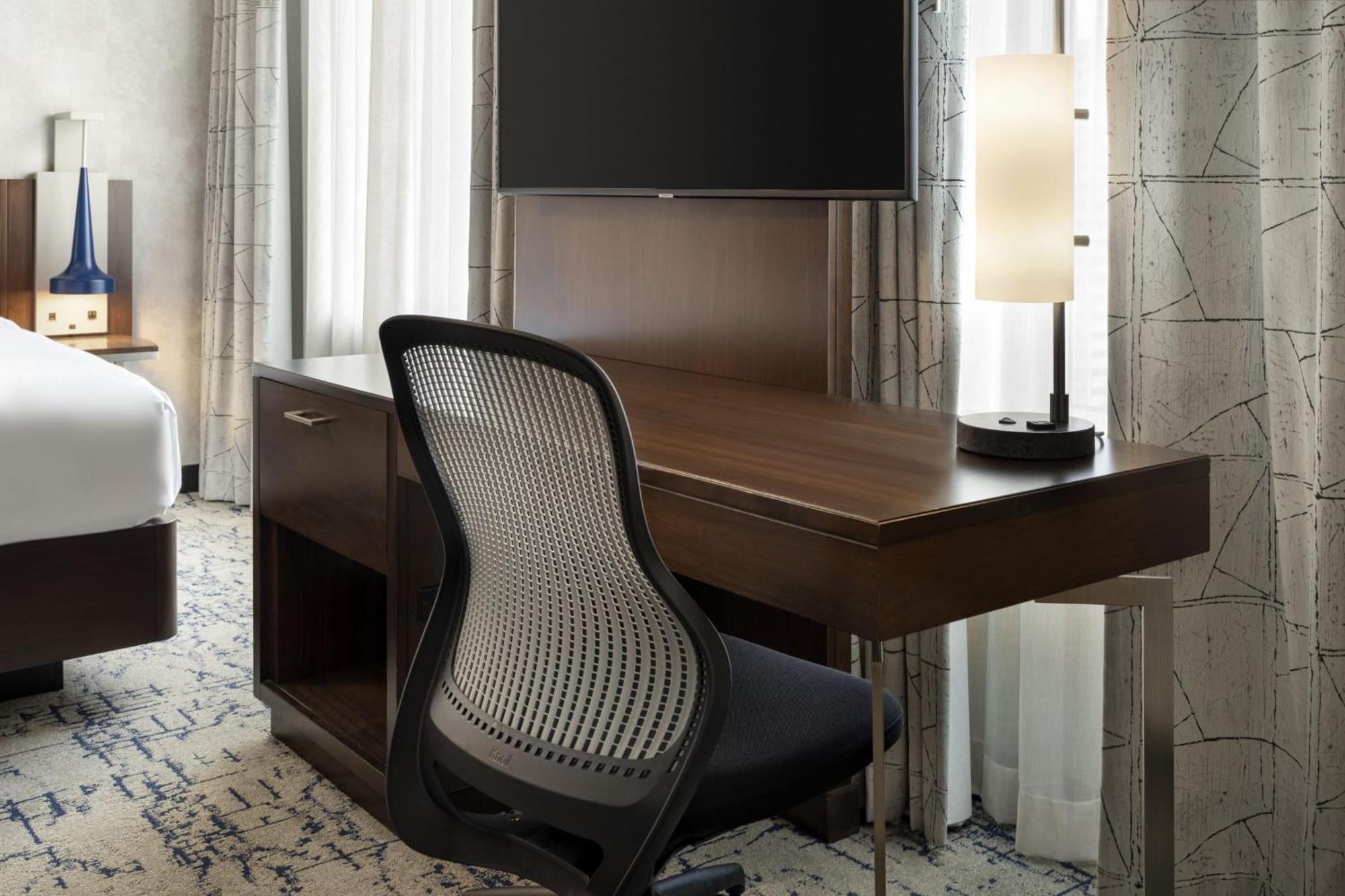 By Marriott Angeles L.a. Live Hotel