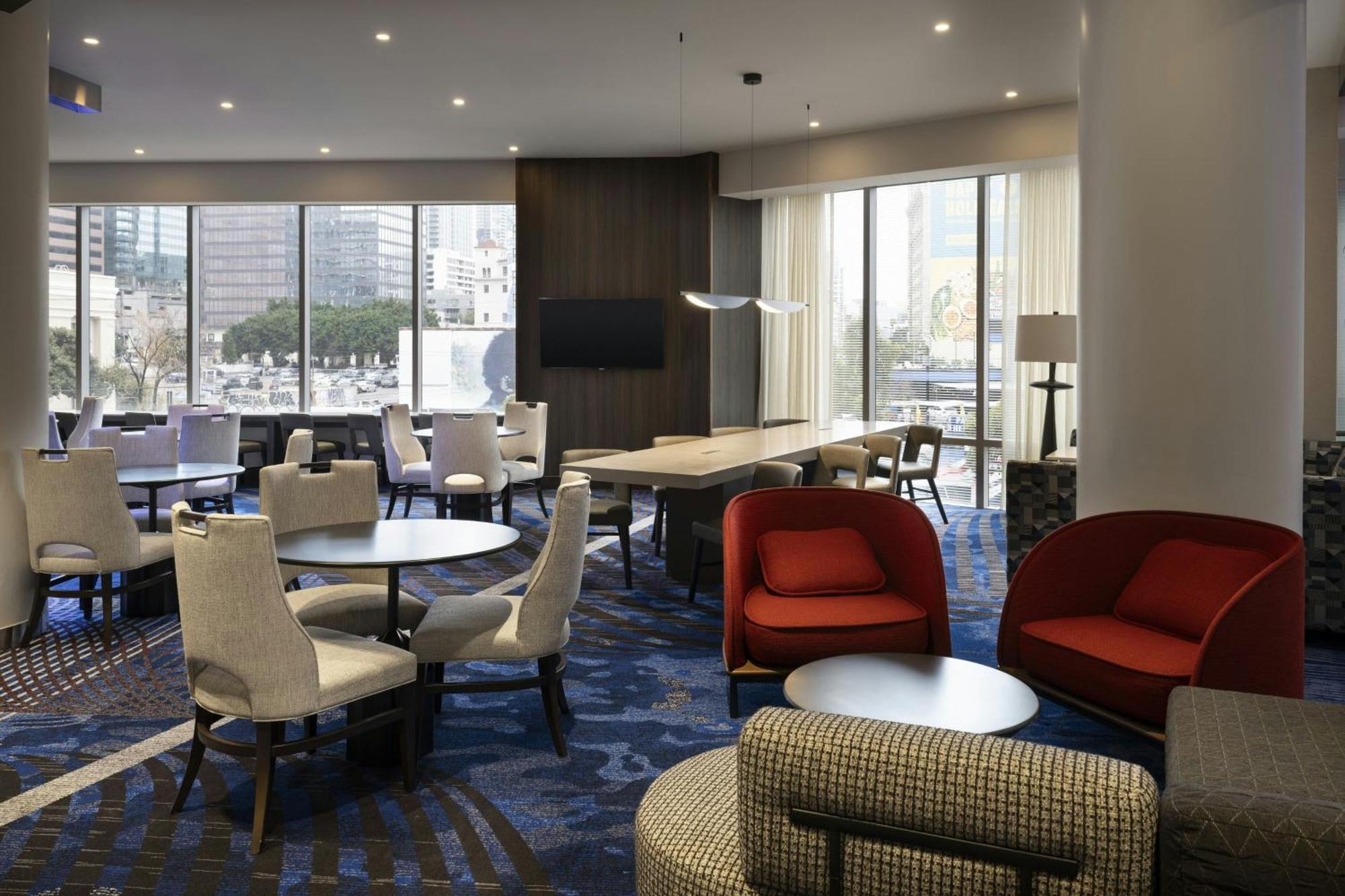 Hotel By Marriott Angeles L.a. Live 3*